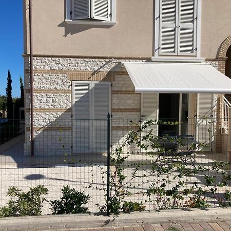 Apartamento Nuovo Bilocale Super Accessoriato Con Spazio Esterno Sirolo Exterior foto