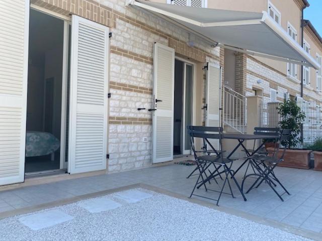 Apartamento Nuovo Bilocale Super Accessoriato Con Spazio Esterno Sirolo Exterior foto
